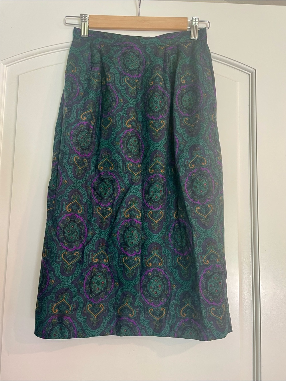 Charming Vintage Green Paisley Voluminous Midi Skirt